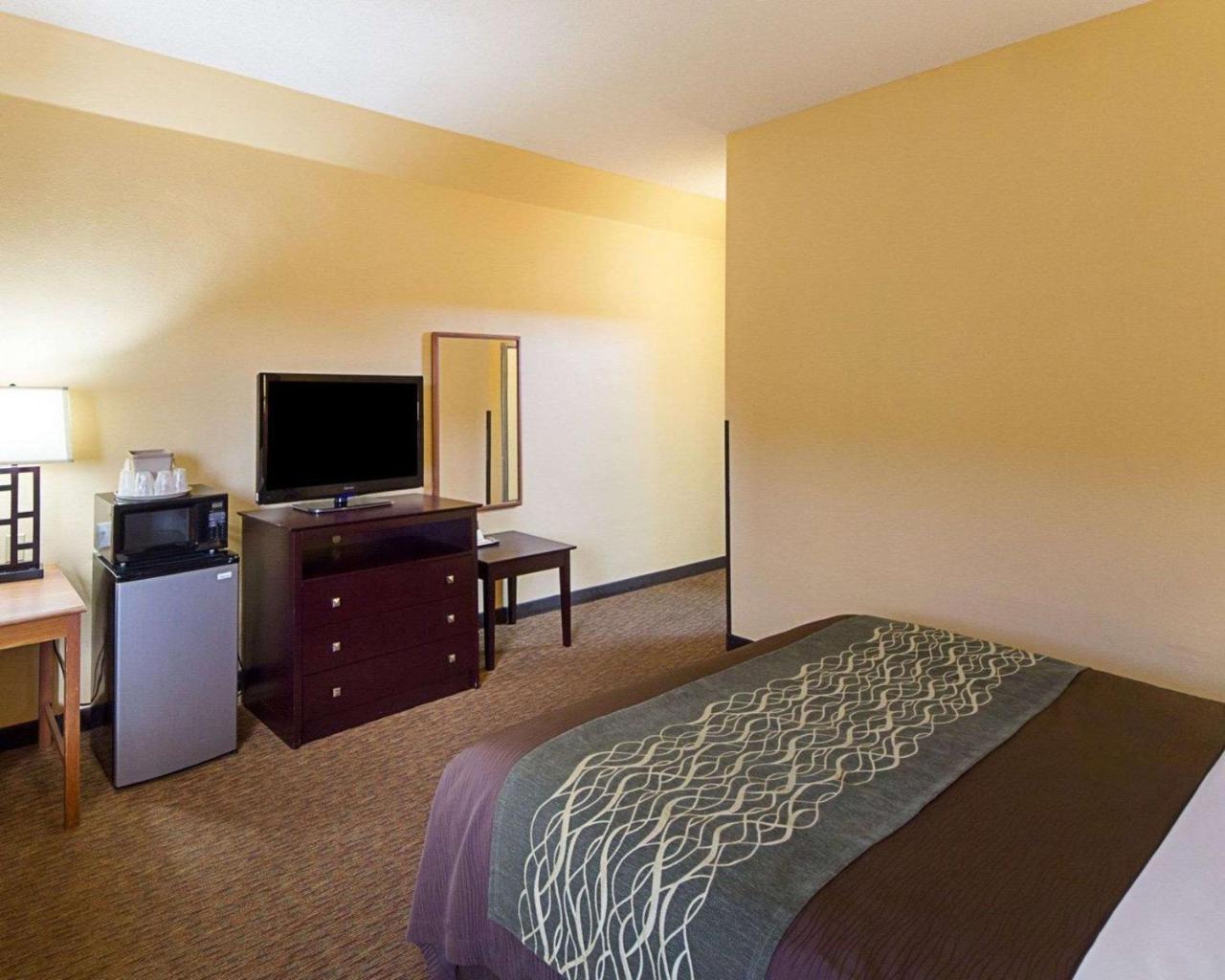 Comfort Inn Near Medical Center Mission Exterior foto